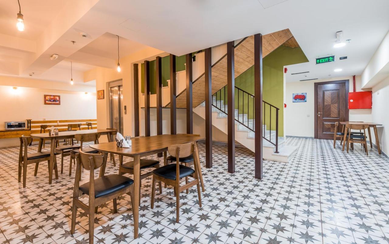 Green Inn Тбілісі Екстер'єр фото